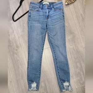 Abercrombie & Fitch Super Skinny Ankle Mid Rise Jean